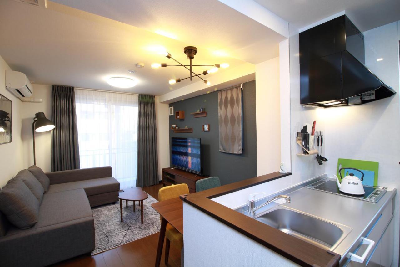 Apartment W&m House