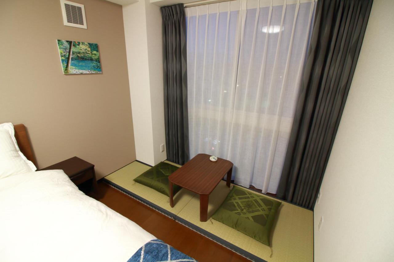 Apartment W&m House *
